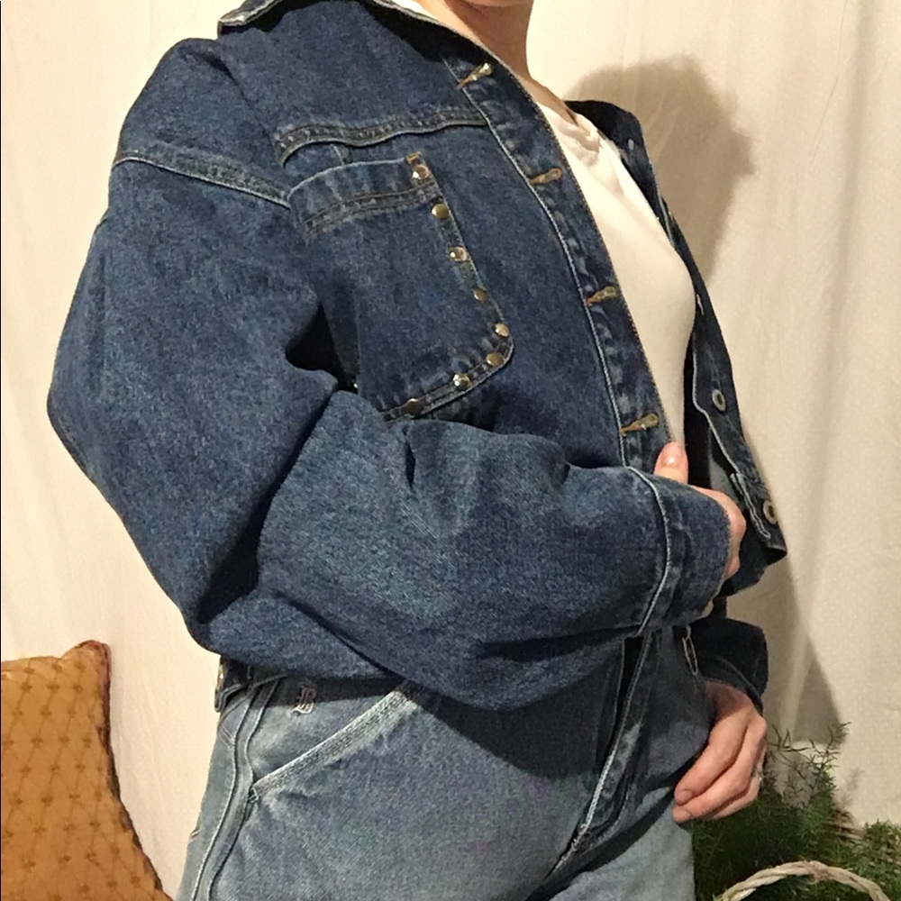 90s vintage denim jacket, begging for a new home!